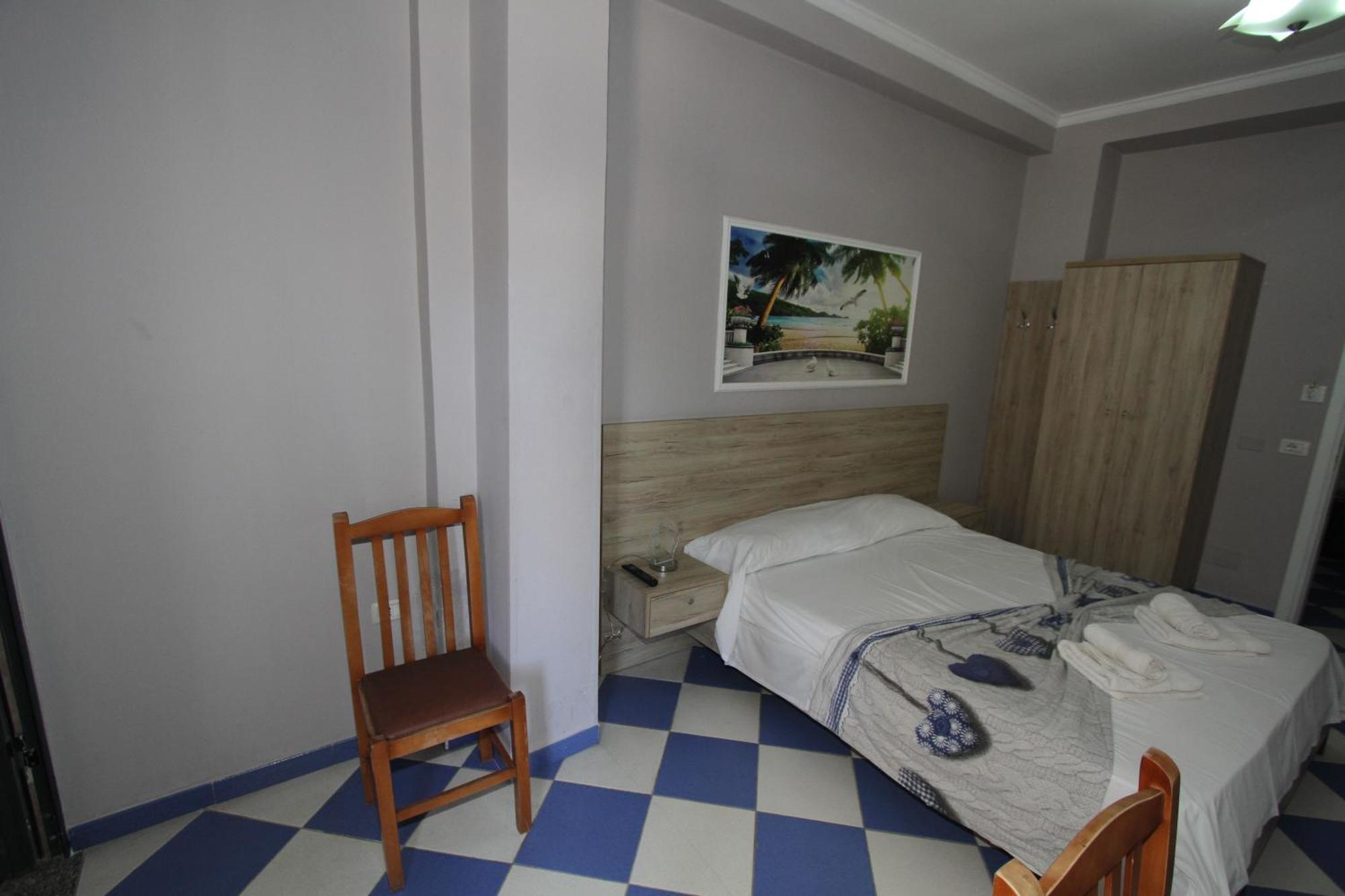 Kompleksi Eli Guest House Durrës Exterior foto
